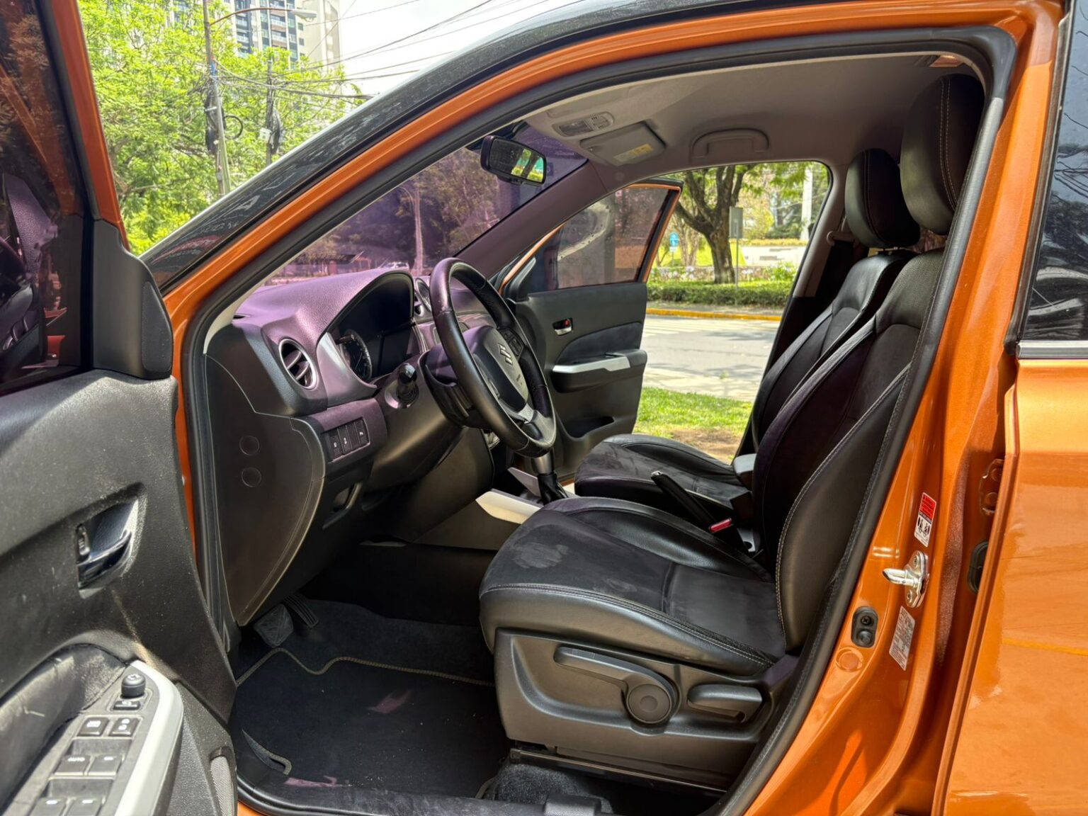 Suzuki-Vitara-GLX-AT-2017-443GPP (7)
