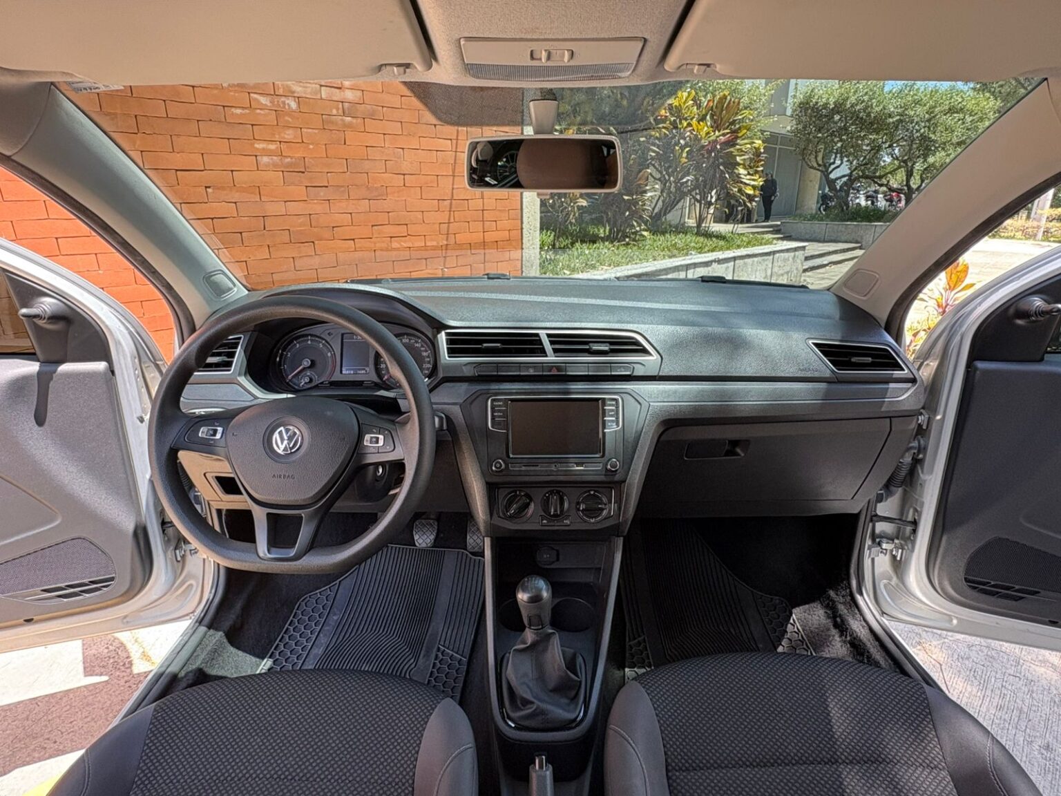 Volkswagen-Saveiro-2023-7706KLN (15)