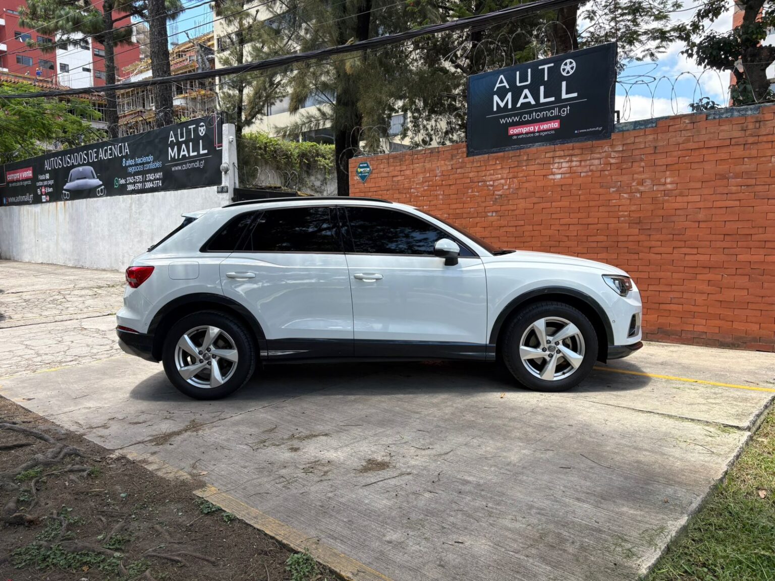 Audi-Q3-2021-797HYM (3)