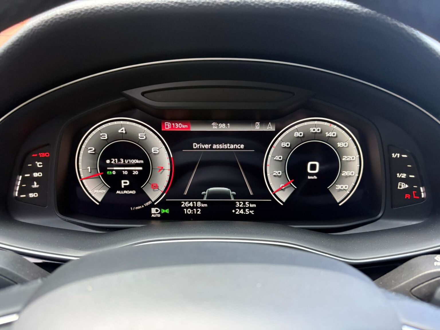 Audi-Q7-2023-962KLZ (13)
