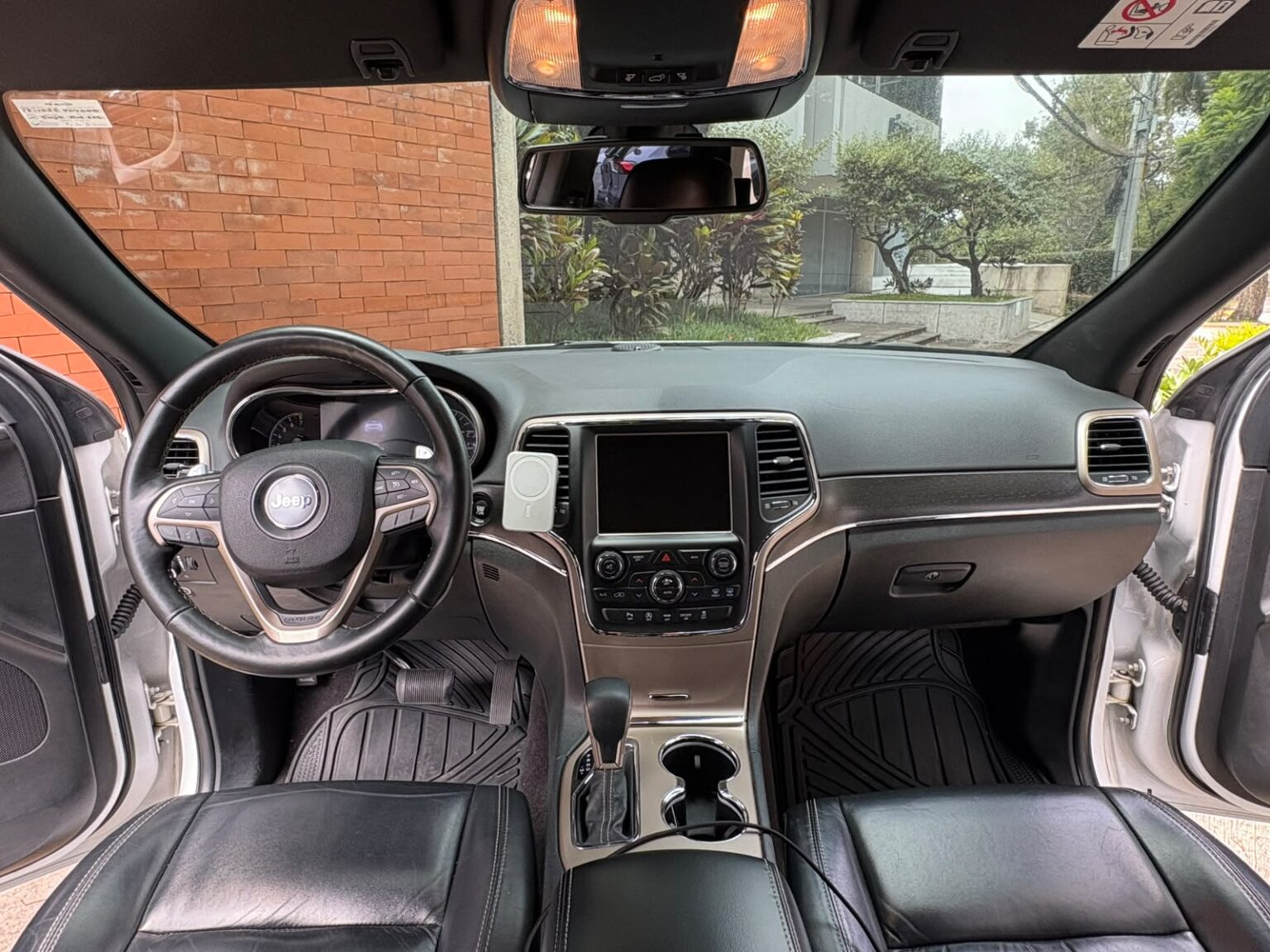 Jeep-Grand-Cherokee-Limited-2016-728GGZ (12)