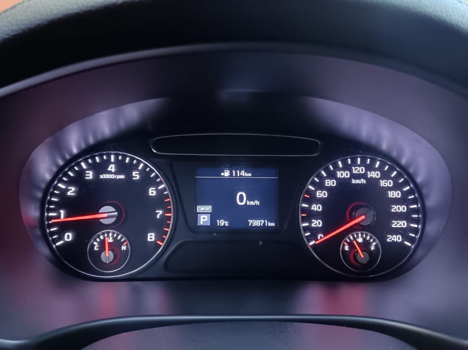 Kia-Sorento-EX-2018-698GYR (12)