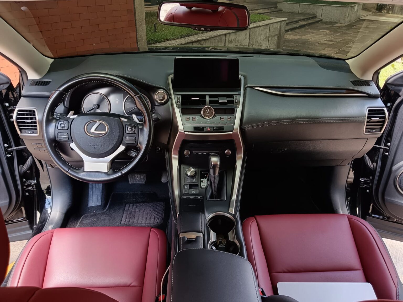 Lexus-NX300-2020-810HRT (6)