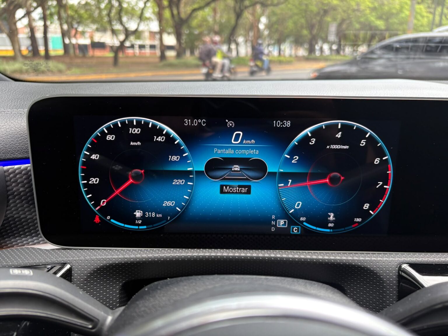 Mercedes-Benz-CLA200-Coupe-2020-006HSB (13)