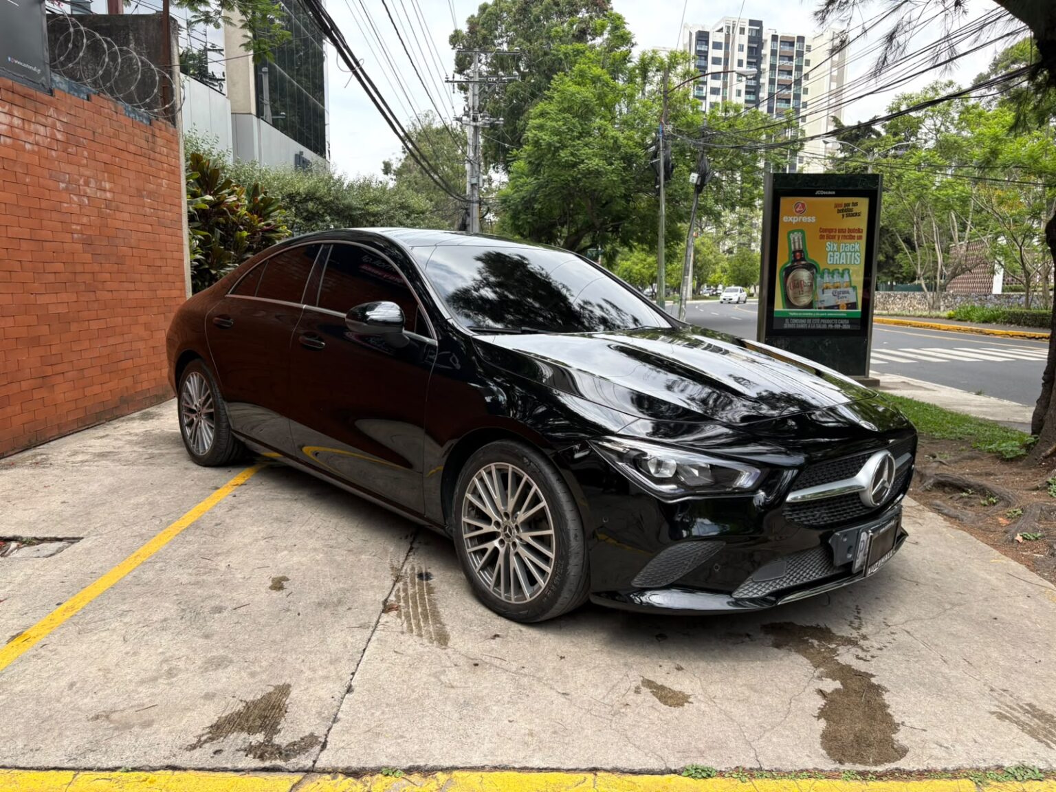 Mercedes-Benz-CLA200-Coupe-2020-006HSB (2)