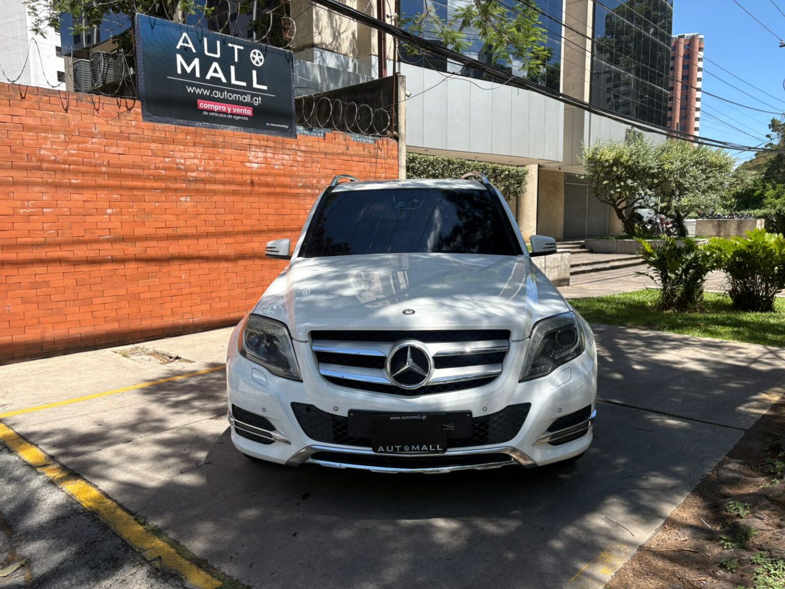 Mercedes-Benz-GLK300-2013-042FLR (1)