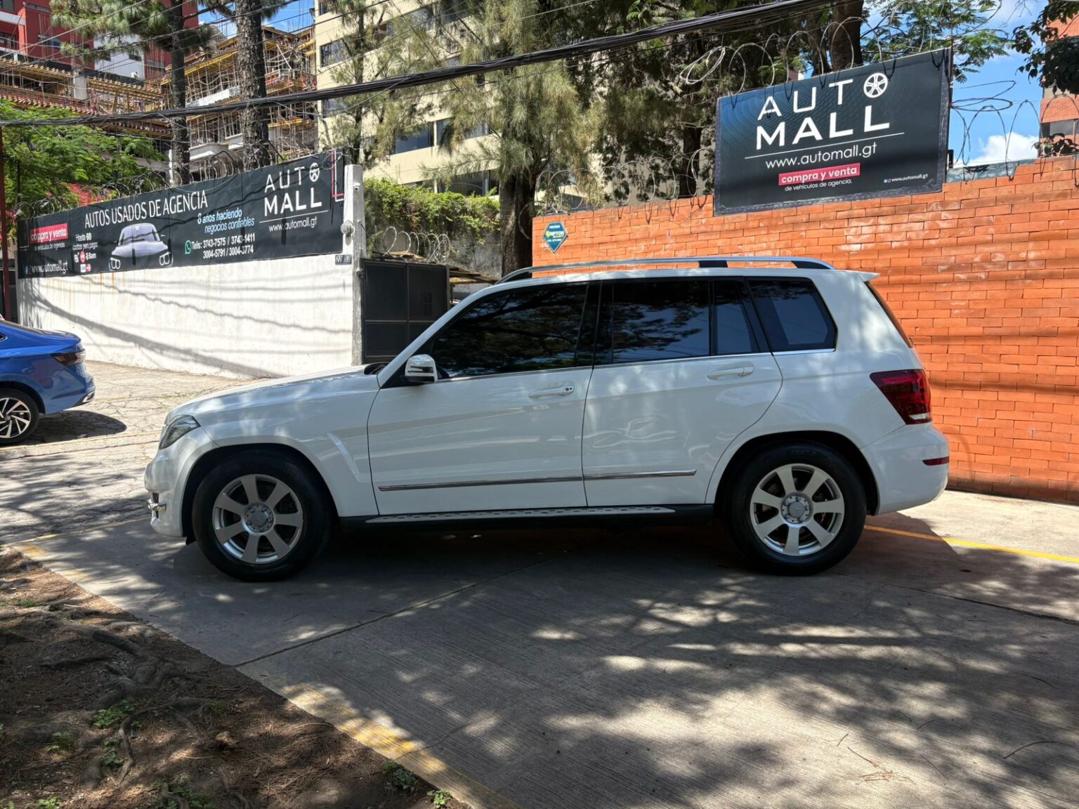 Mercedes-Benz-GLK300-2013-042FLR (7)