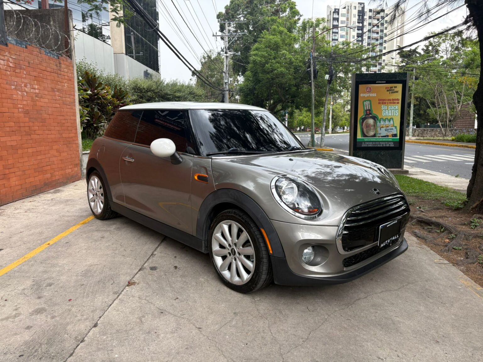 Mini-Cooper-AT-2019-263LPC (3)