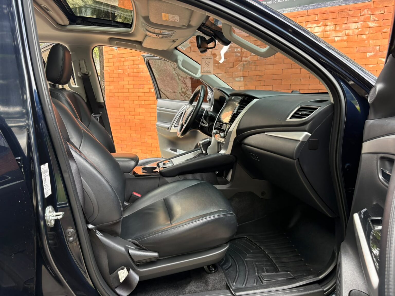 Mitsubishi-Montero-Sport-2023-813JZK (10)