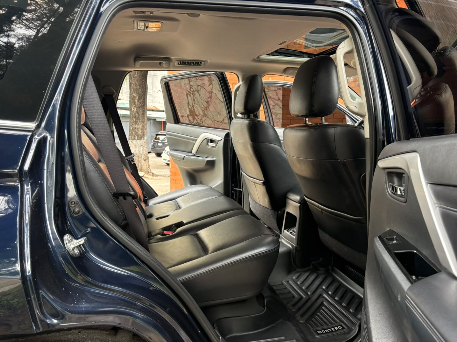 Mitsubishi-Montero-Sport-2023-813JZK (11)