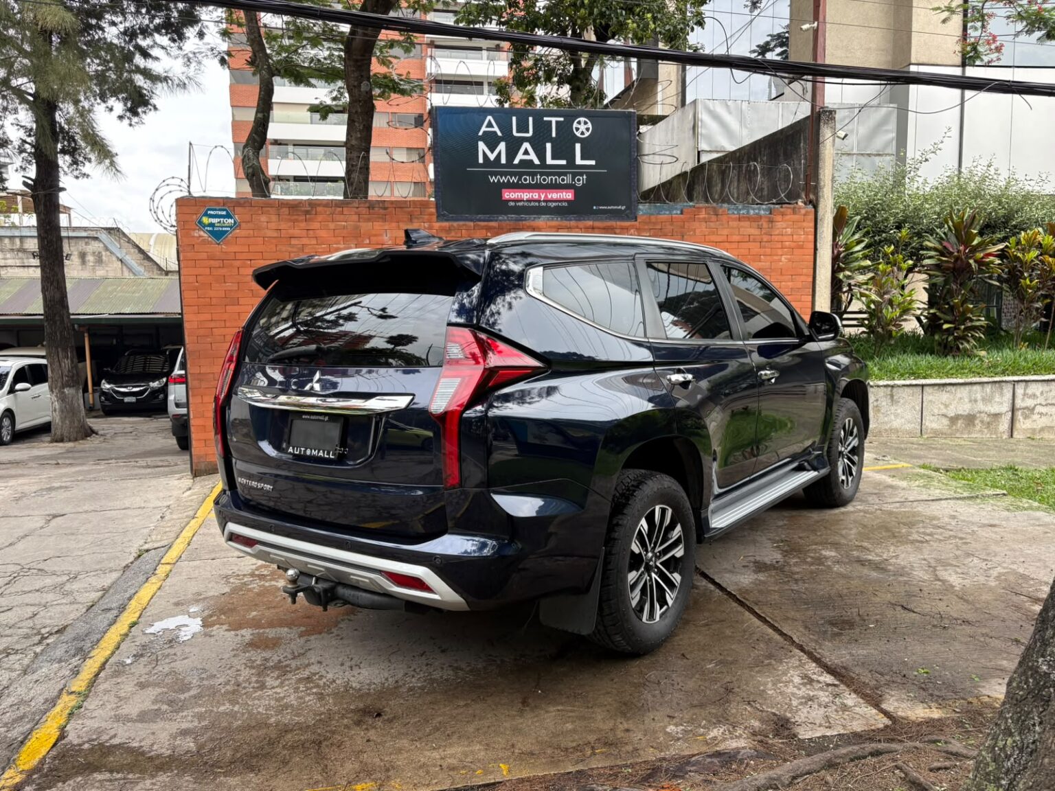 Mitsubishi-Montero-Sport-2023-813JZK (4)