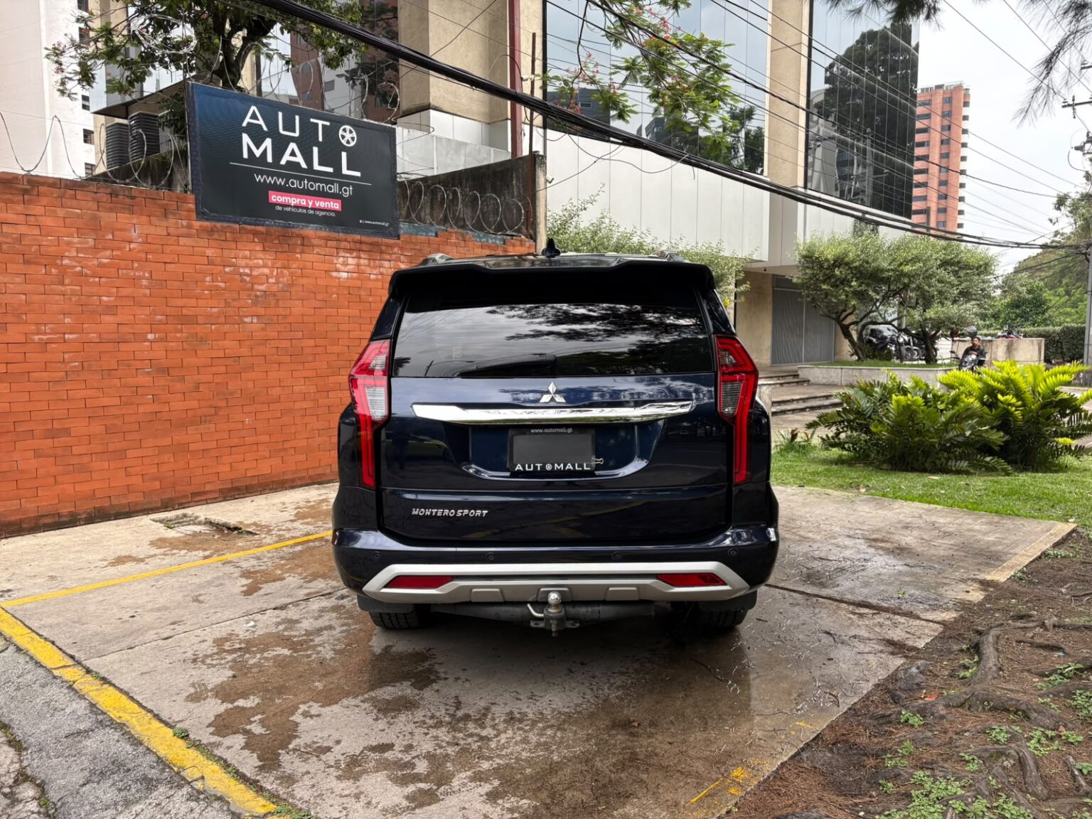 Mitsubishi-Montero-Sport-2023-813JZK (5)
