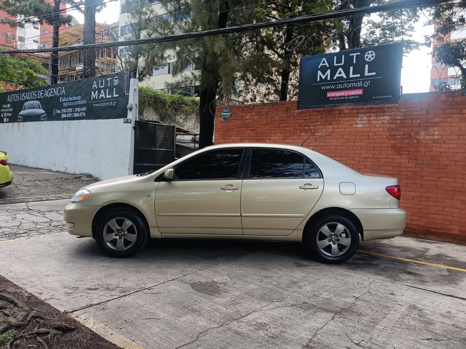 Toyota-Corolla-LE-2006-337FLT (1)