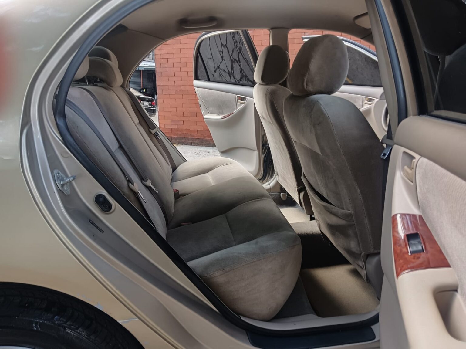 Toyota-Corolla-LE-2006-337FLT (8)