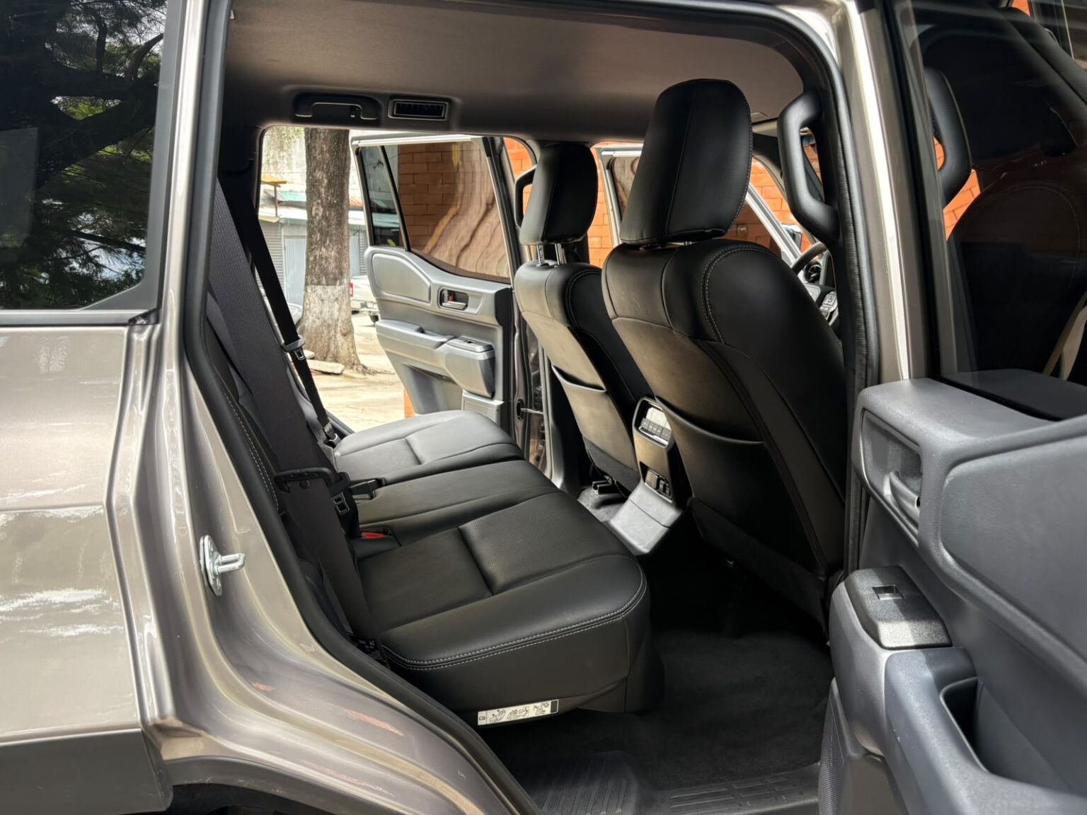Toyota-Land-Cruiser-2024-867LKQ (11)
