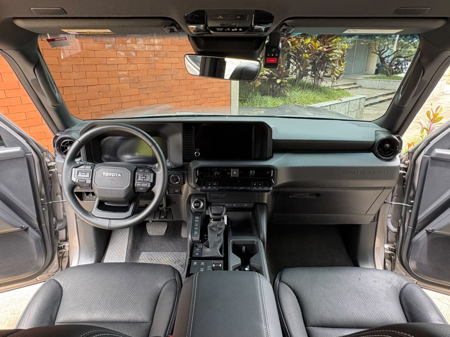 Toyota-Land-Cruiser-2024-867LKQ (12)
