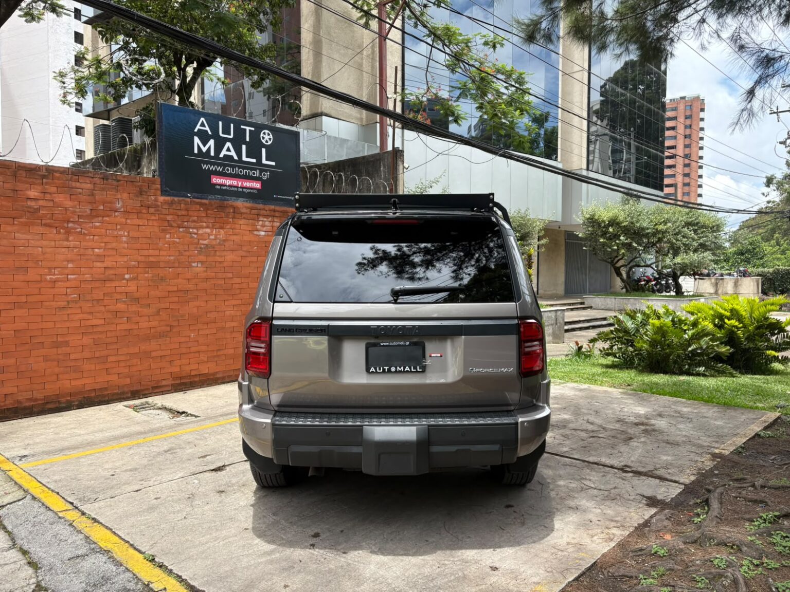 Toyota-Land-Cruiser-2024-867LKQ (5)