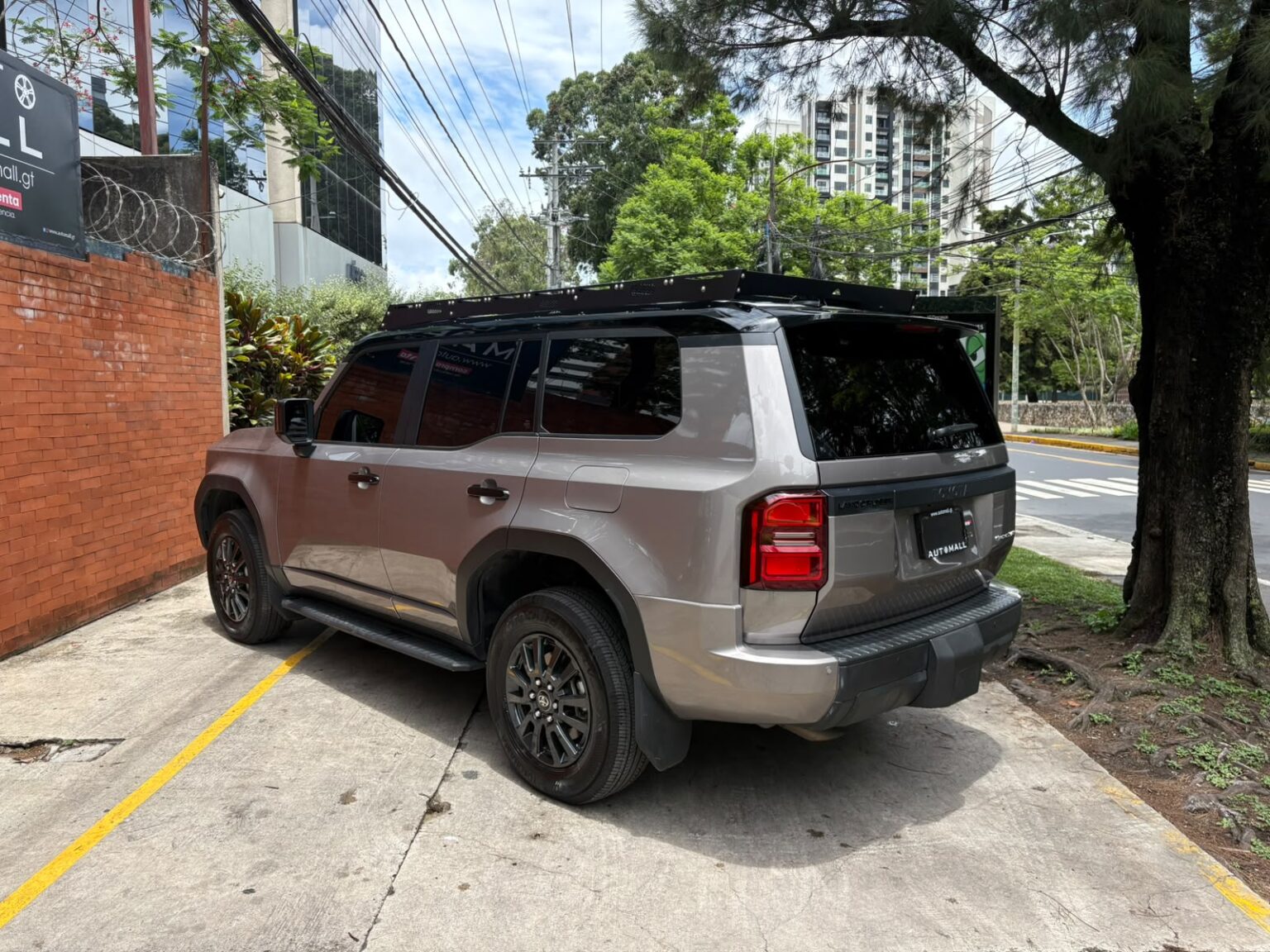 Toyota-Land-Cruiser-2024-867LKQ (6)