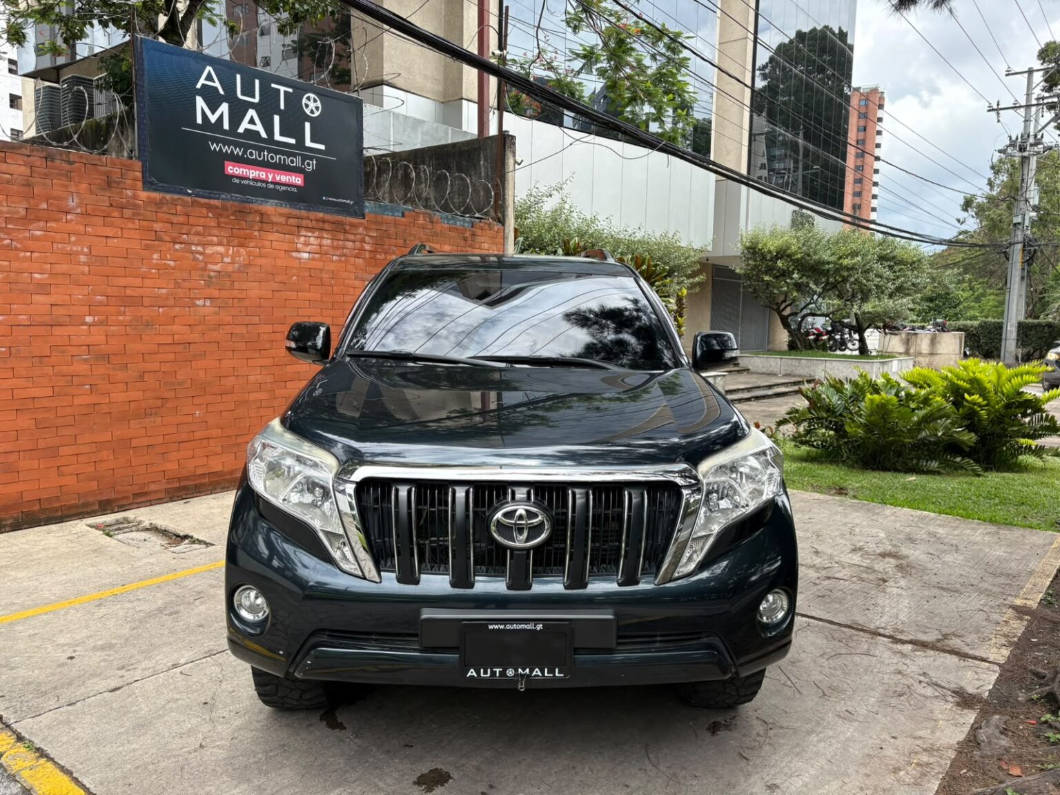 Toyota-Land-Cruiser-Prado-TXL-2016-633GKF (1)
