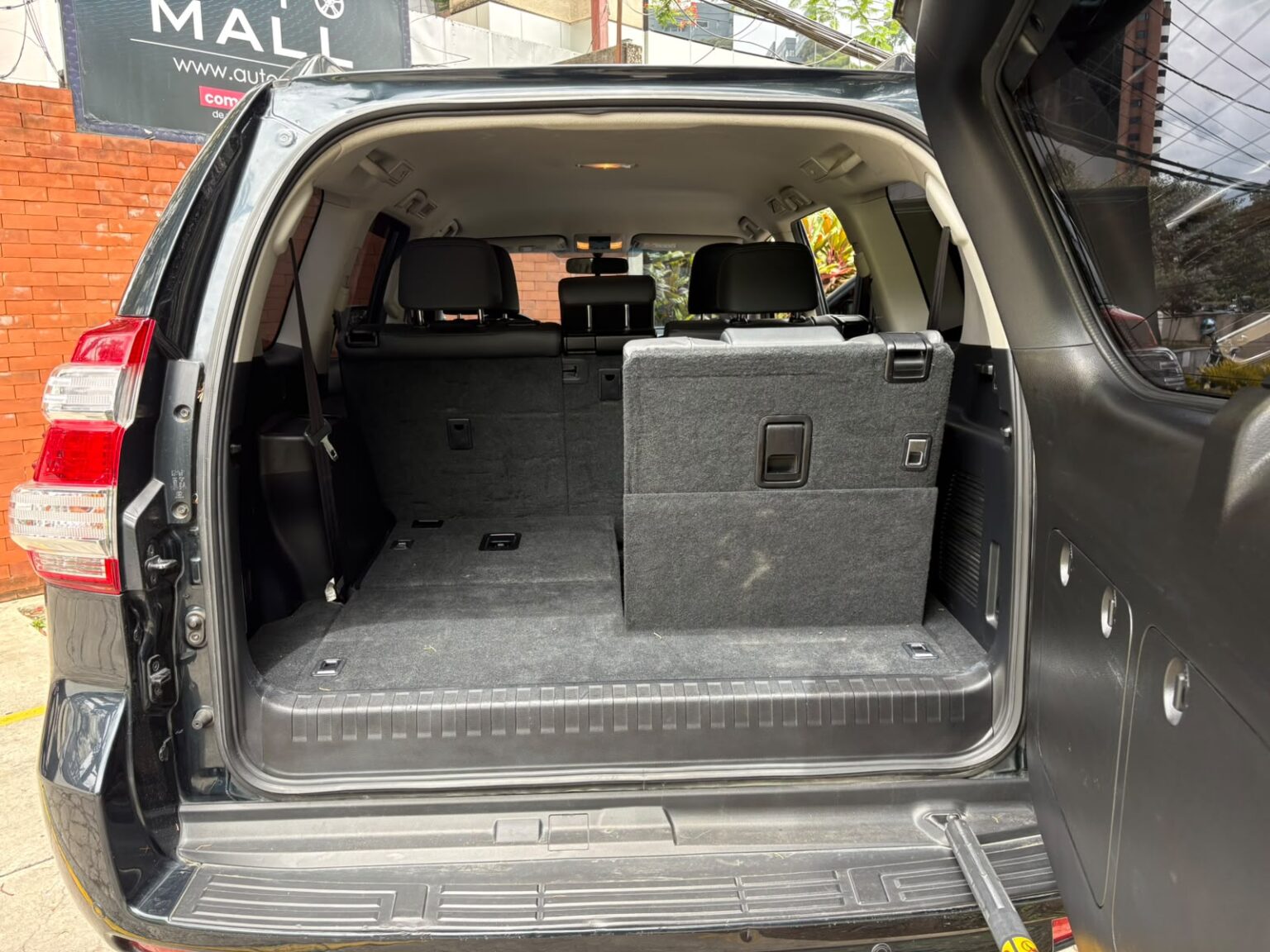 Toyota-Land-Cruiser-Prado-TXL-2016-633GKF (15)