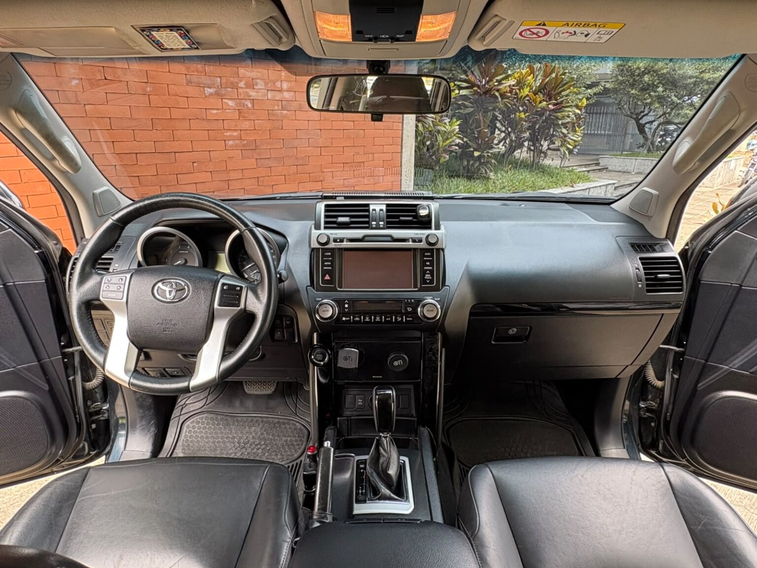 Toyota-Land-Cruiser-Prado-TXL-2016-633GKF (17)