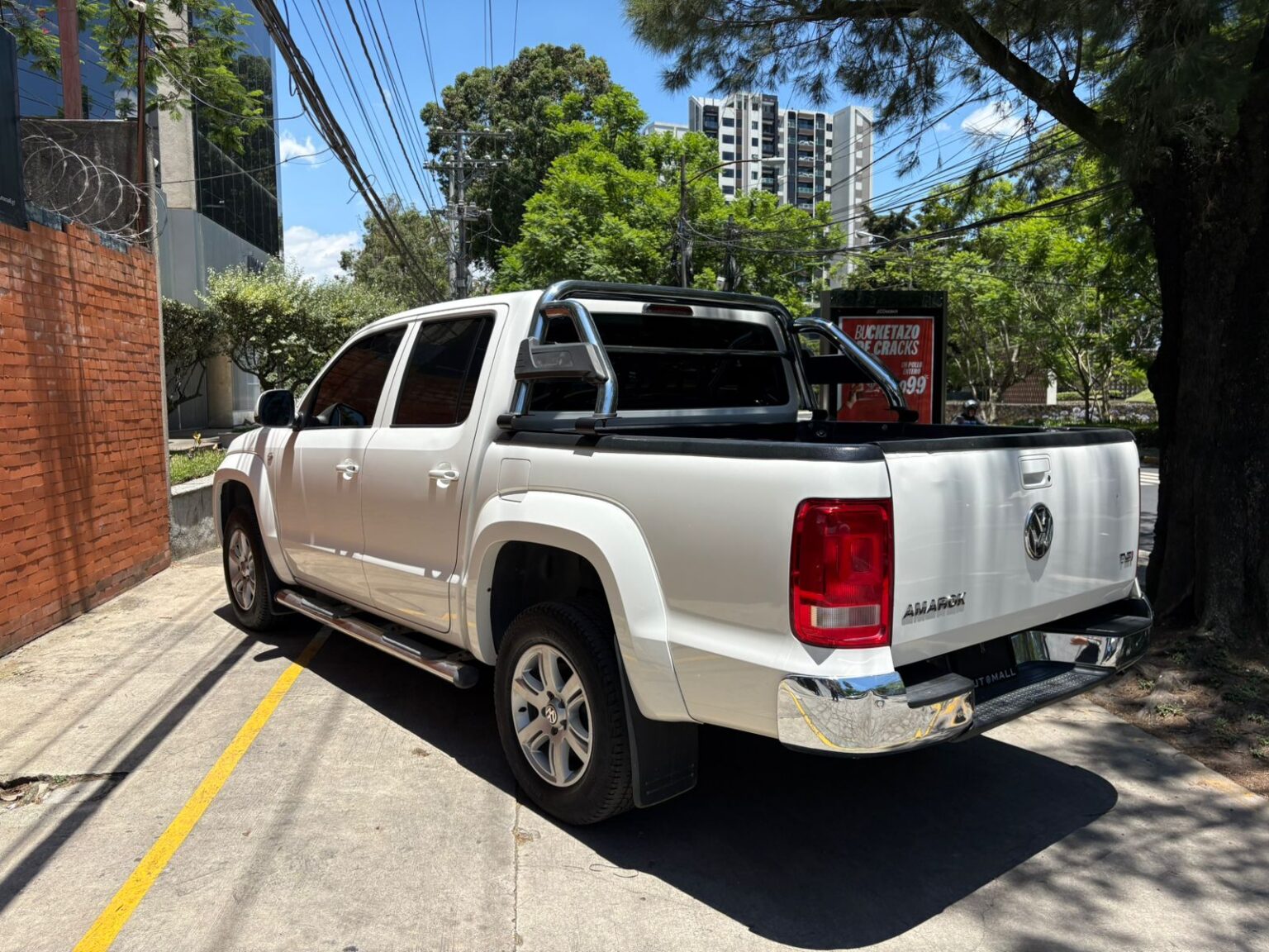 Volkswagen-Amarok-2017-627GXN (6)