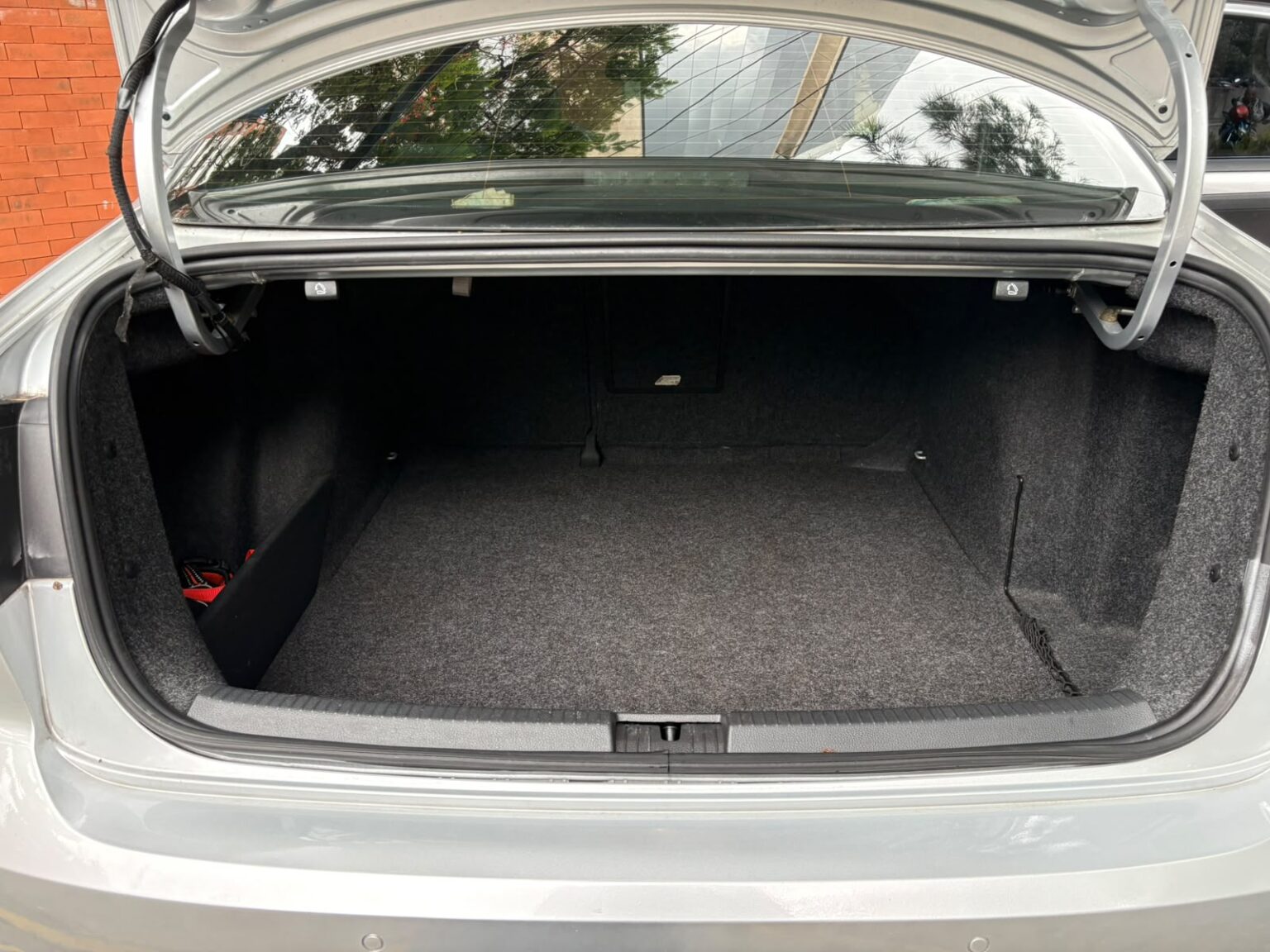 Volkswagen-Jetta-AT-2015-240FVP (14)