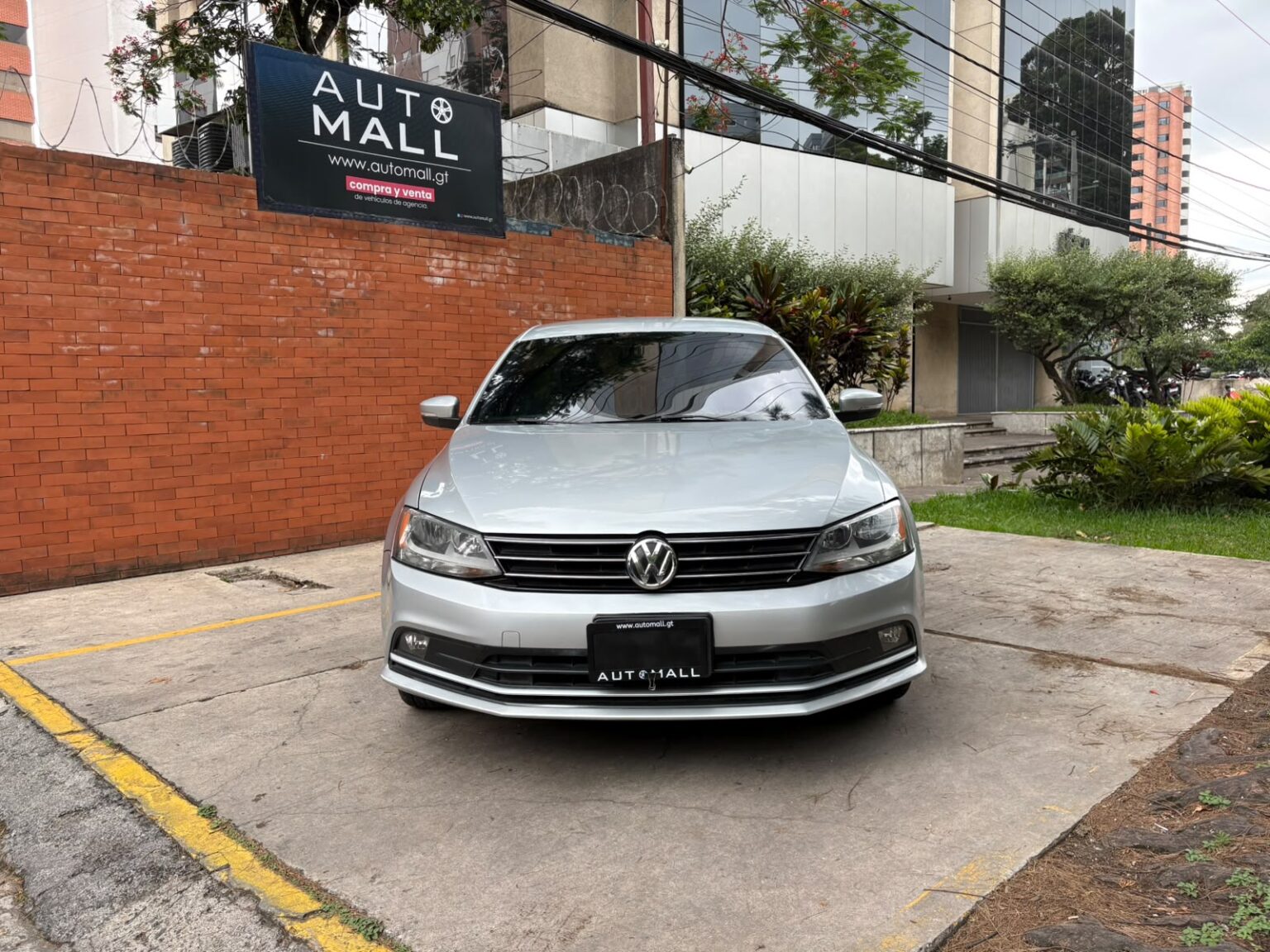 Volkswagen-Jetta-AT-2015-240FVP (5)