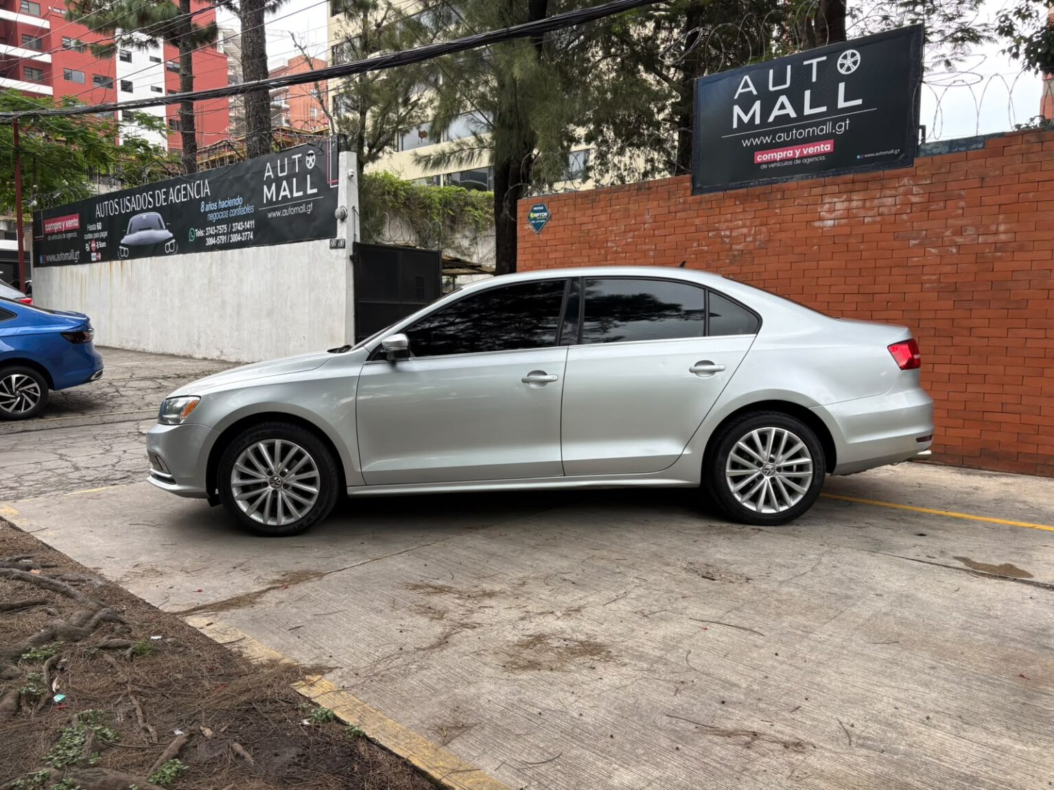 Volkswagen-Jetta-AT-2015-240FVP (7)