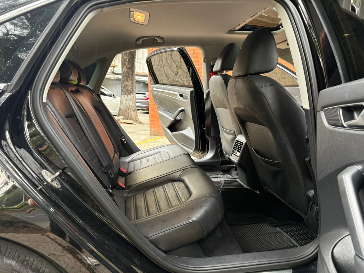 Volkswagen-Passat-2016-121JGC (8)