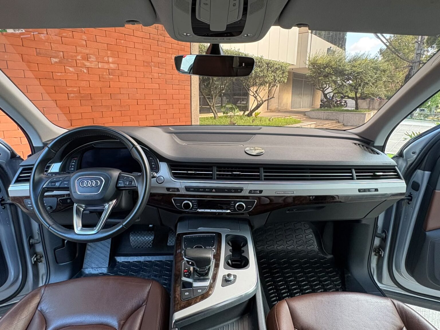Audi-Q7-2018-085GYF (12)