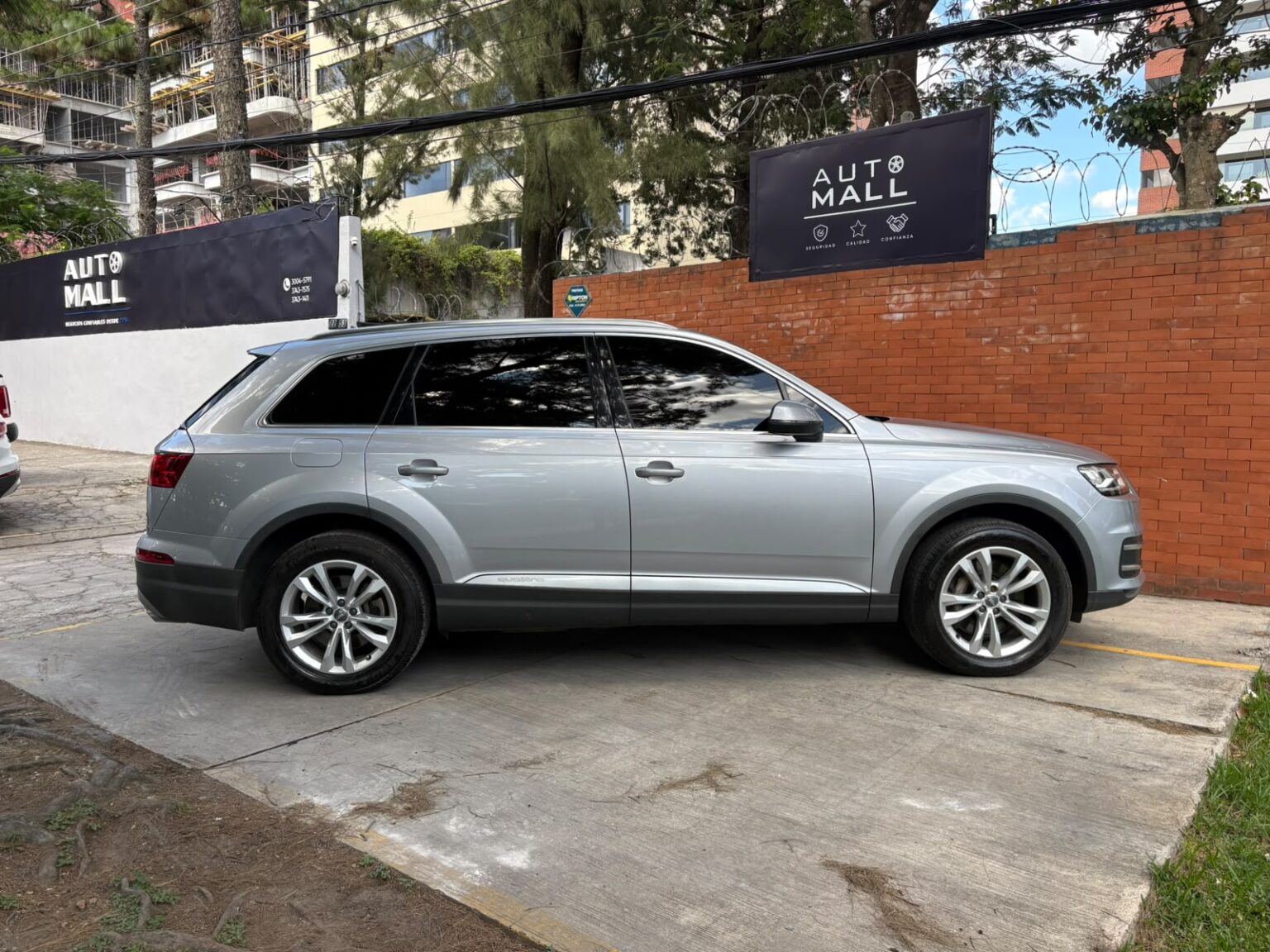 Audi-Q7-2018-085GYF (3)