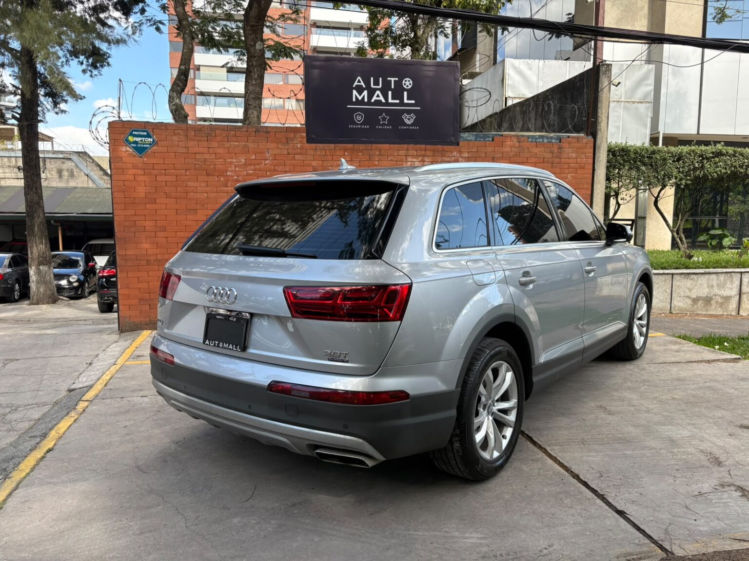 Audi-Q7-2018-085GYF (4)