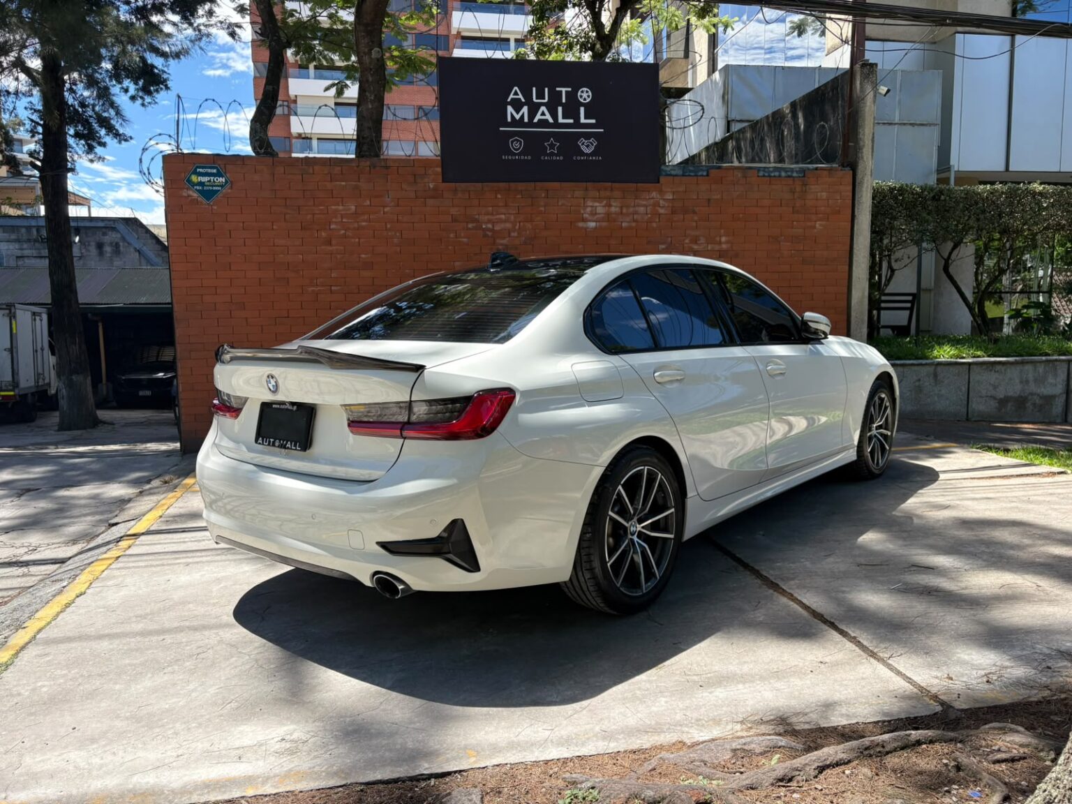 BMW-330i-2020-154KLR (4)