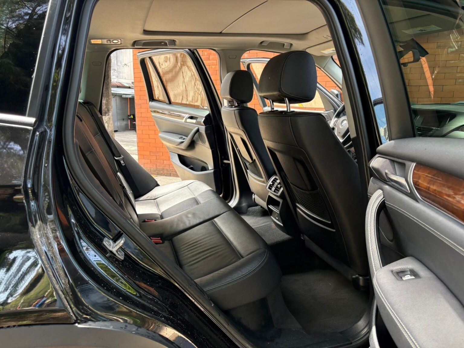 BMW-X3-28i-2017-840MLS (16)