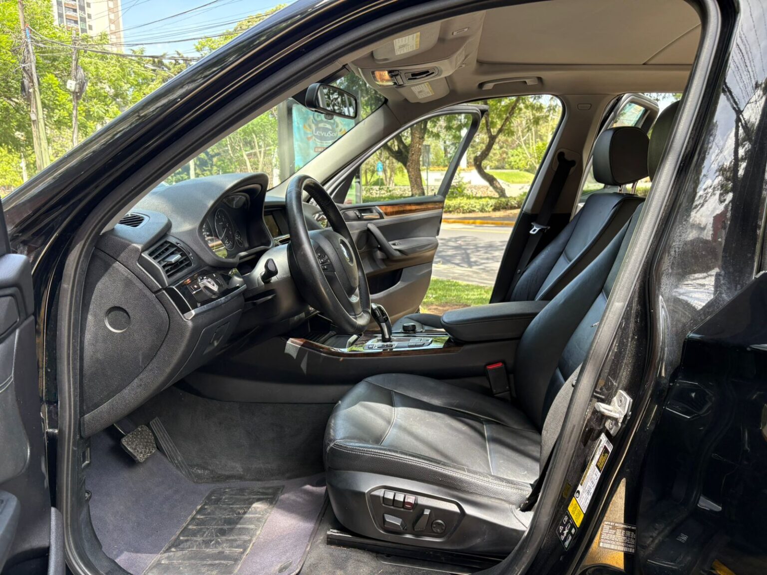 BMW-X3-28i-2017-840MLS (8)