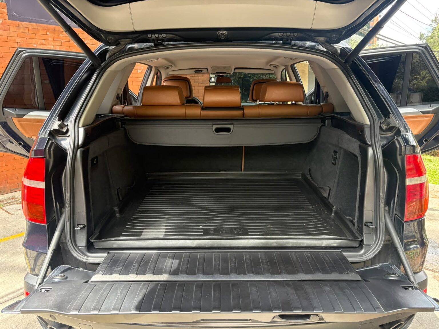 BMW-X5-30d-2010-744DSN (13)