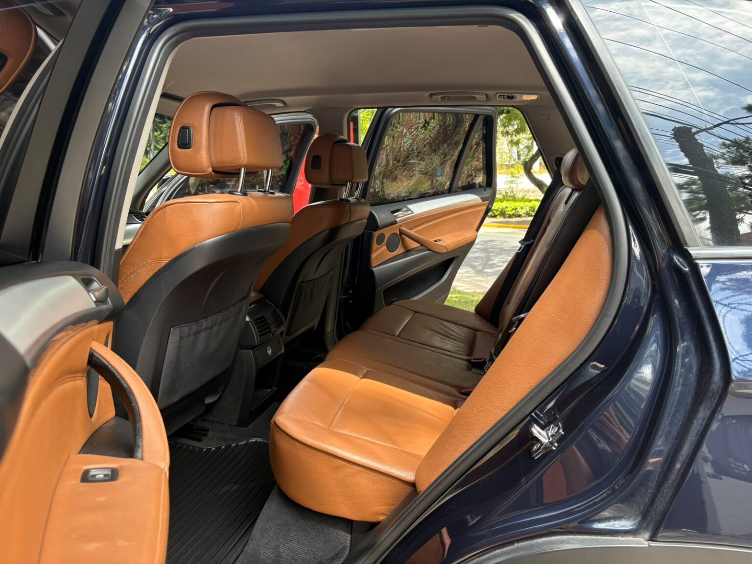 BMW-X5-30d-2010-744DSN (9)