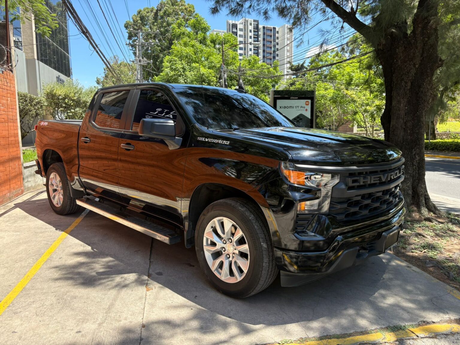 Chevrolet-Silverado-2022-874LNK (2)