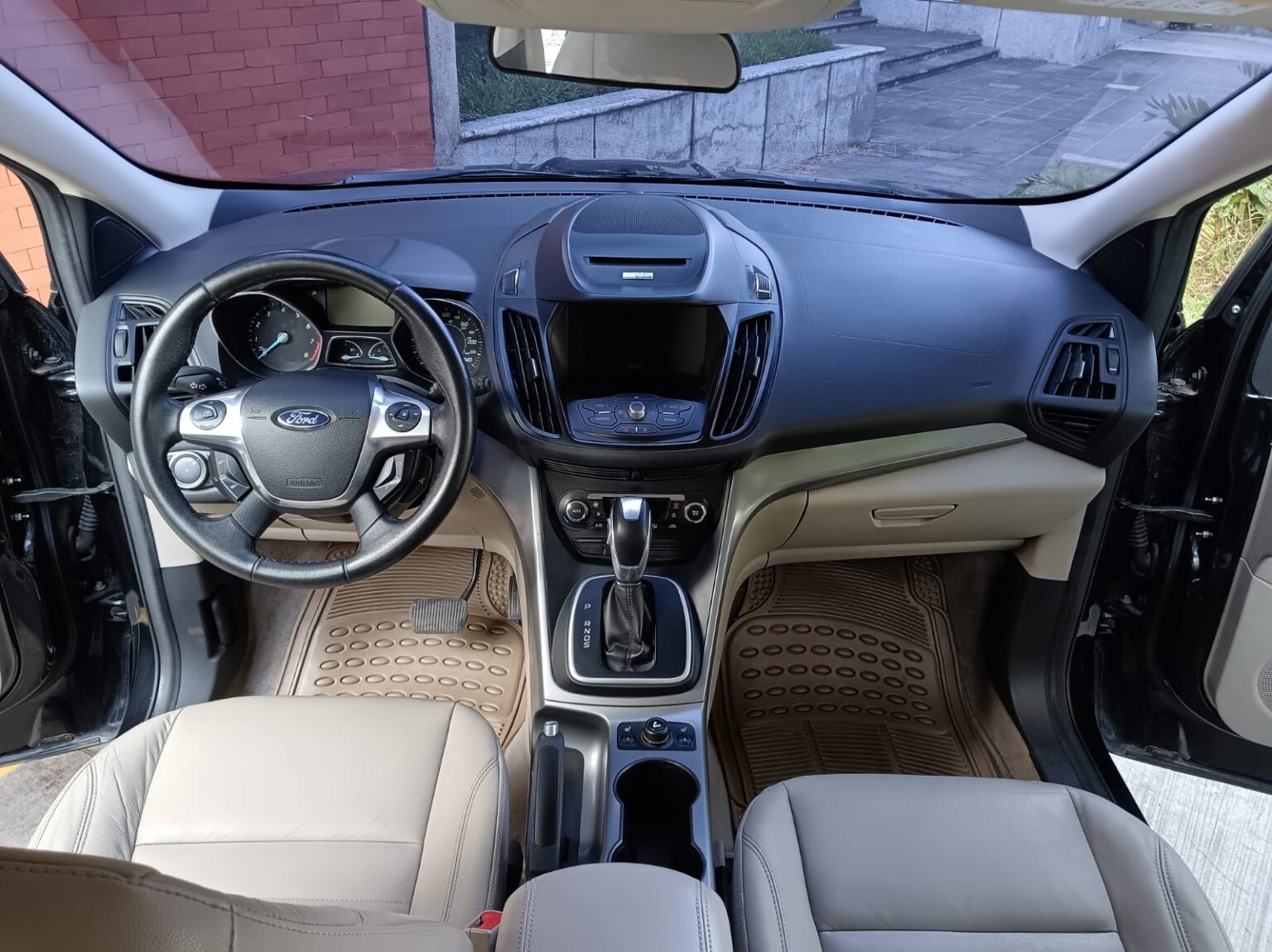Ford-Escape-SE-2013-395FKG (17)