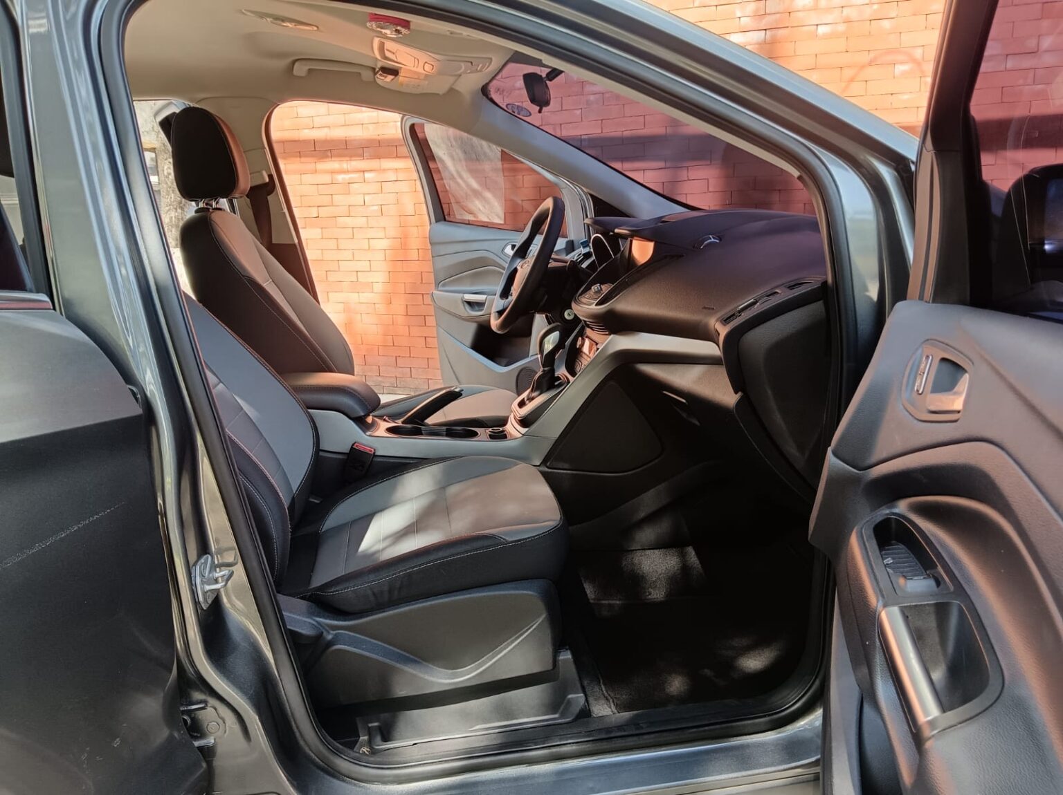 Ford-Escape-SE-2014-144FRF (10)