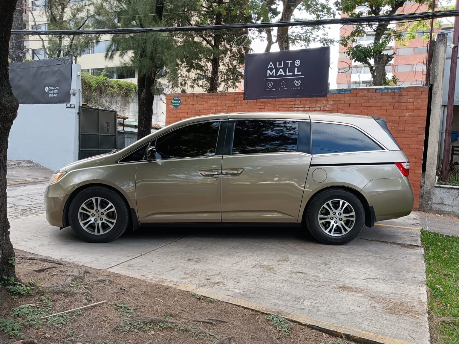 Honda-Odyssey-2011-105DZN (16)