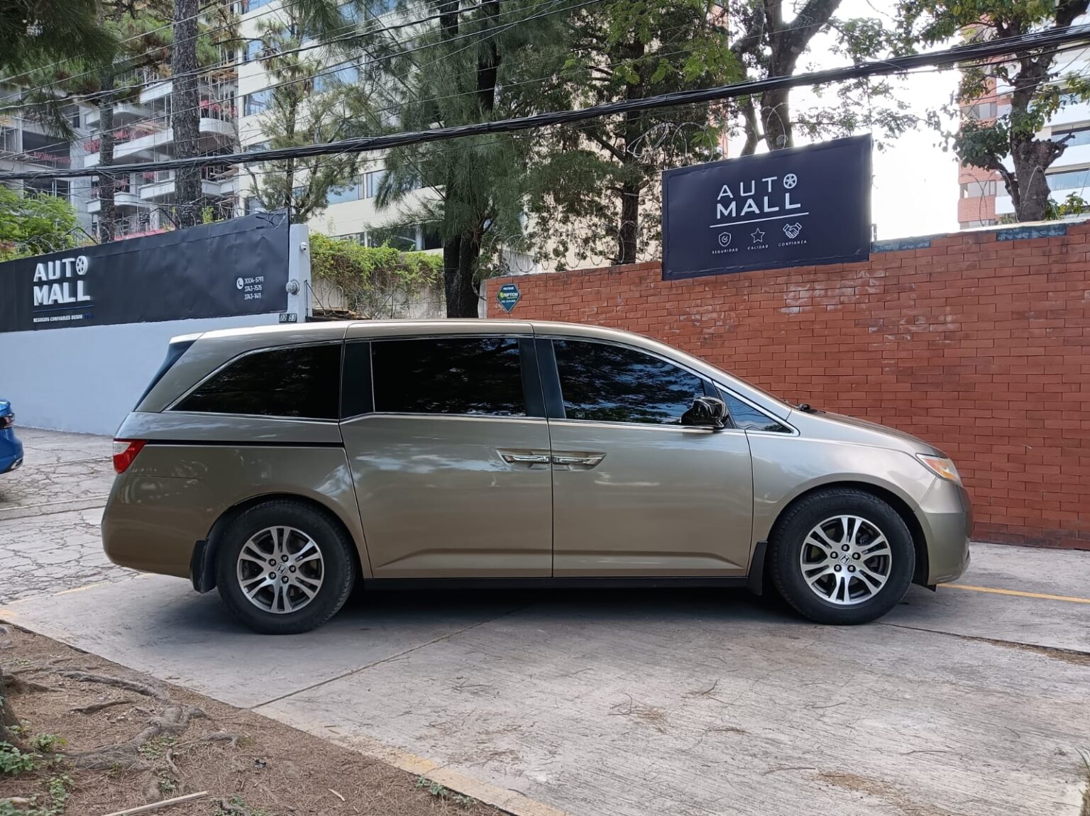 Honda-Odyssey-2011-105DZN (4)