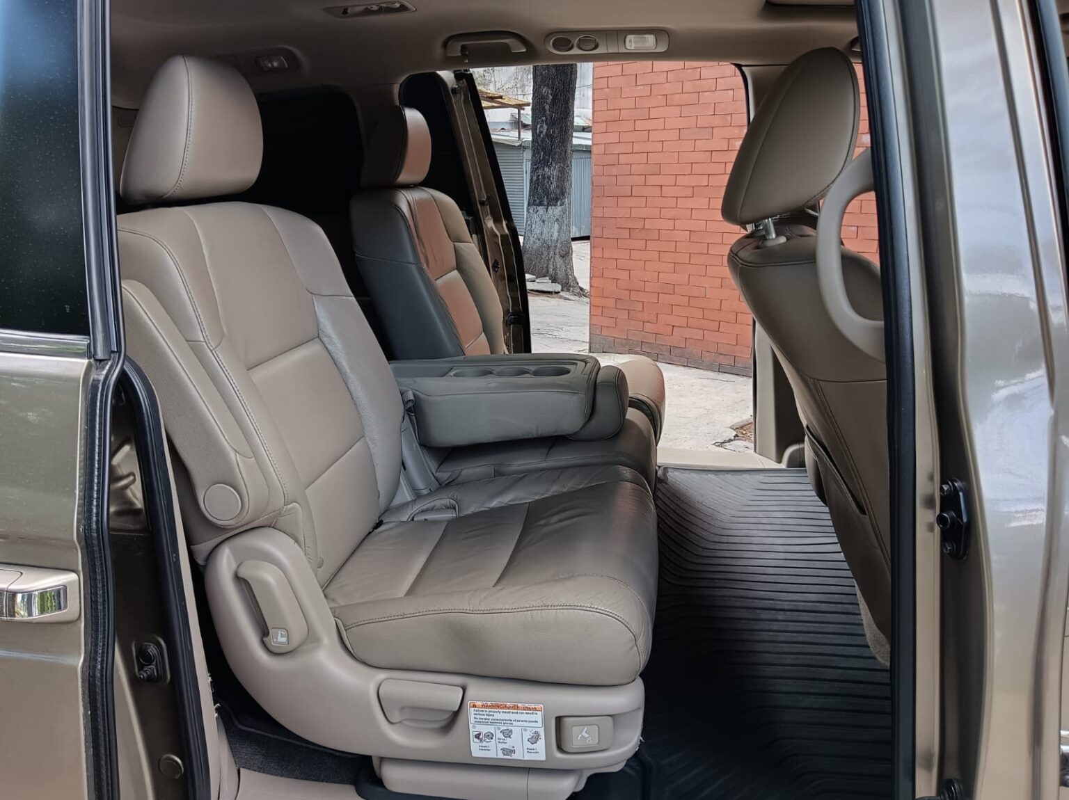 Honda-Odyssey-2011-105DZN (9)
