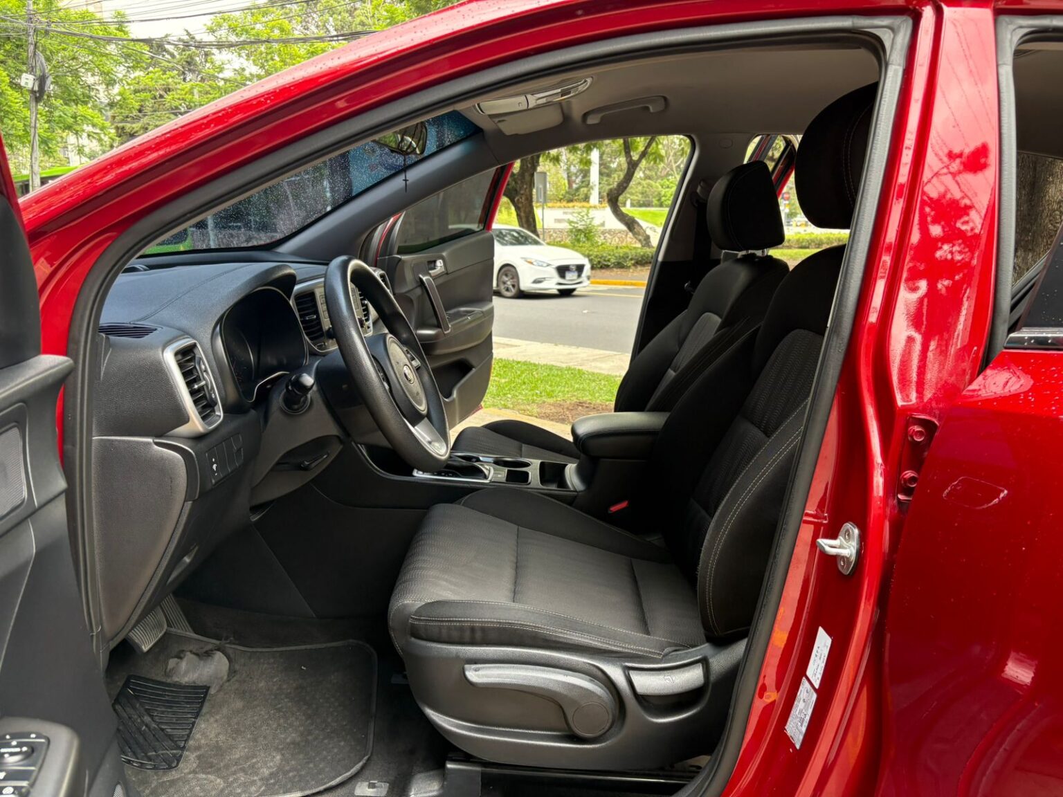 Kia-Sportage-LX-2020-117JWJ (7)