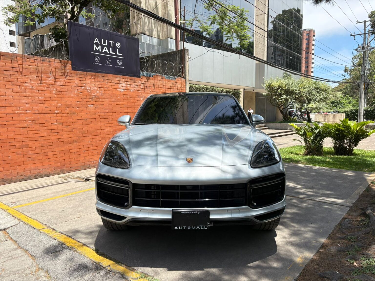 Porsche-Cayenne-Turbo-S-hibrid-Blindada-2023-390KGY (1)