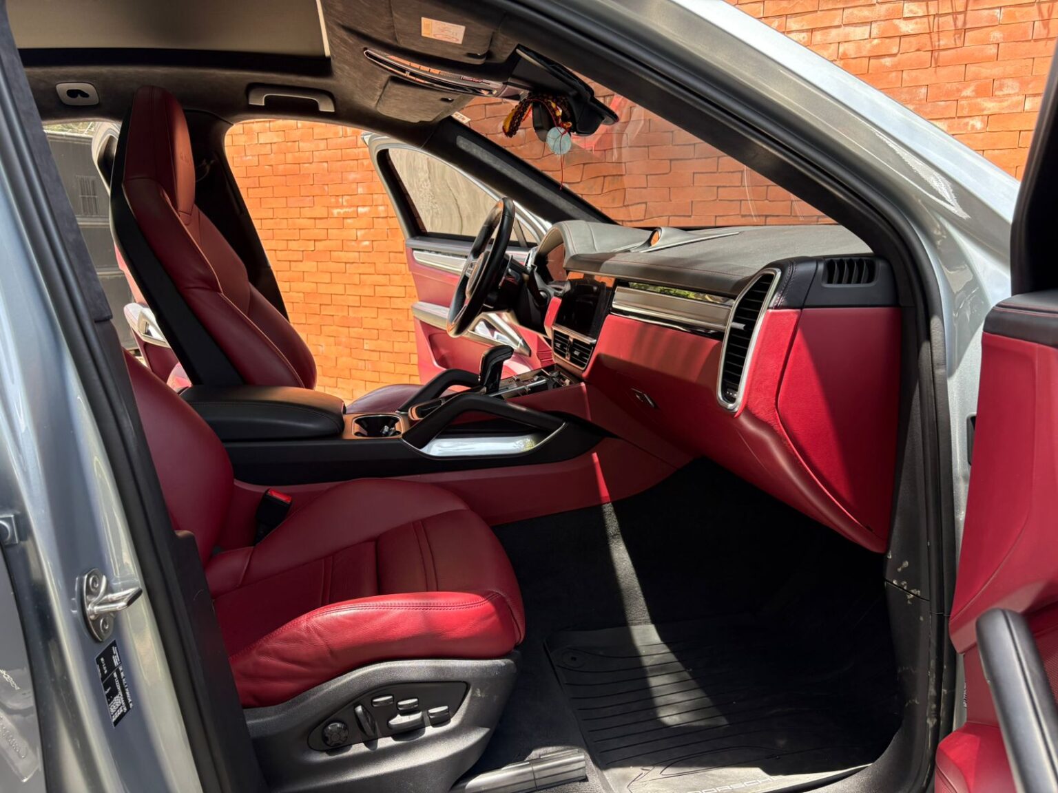 Porsche-Cayenne-Turbo-S-hibrid-Blindada-2023-390KGY (10)