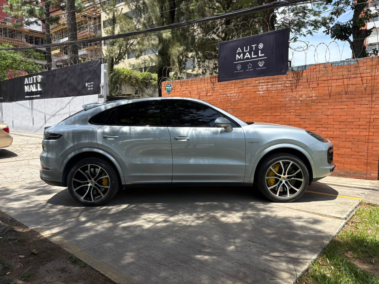 Porsche-Cayenne-Turbo-S-hibrid-Blindada-2023-390KGY (9)