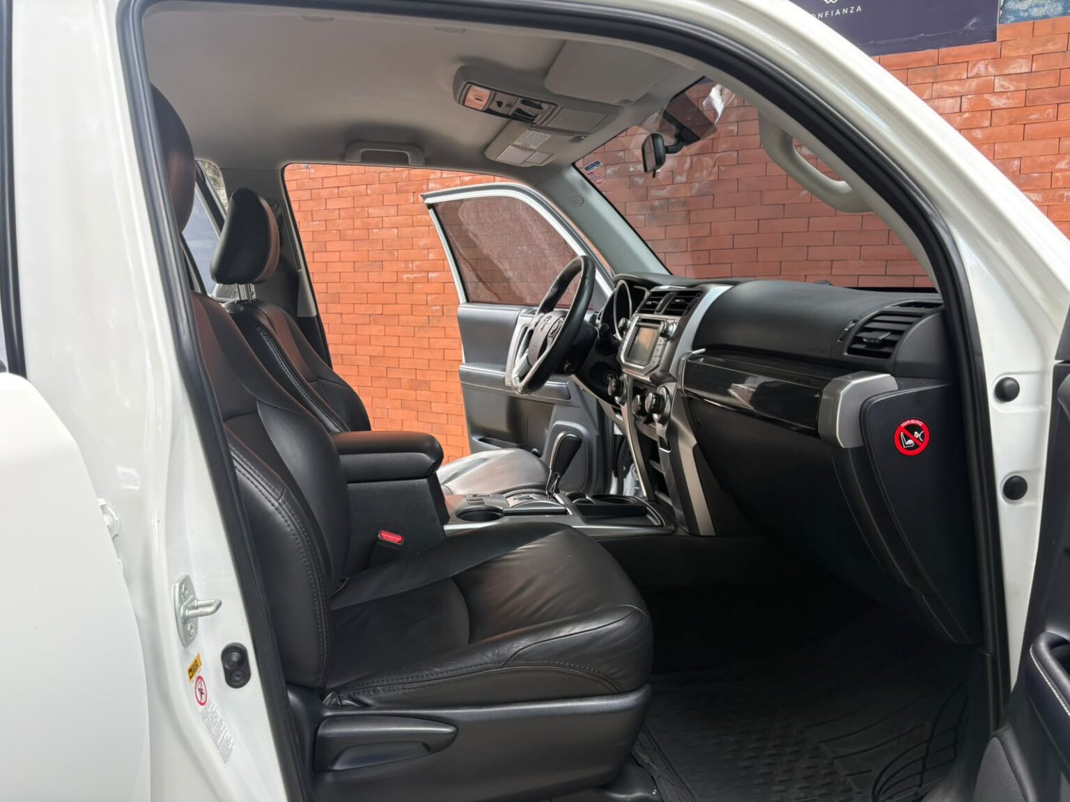 Toyota-4Runner-2019-589GYQ (10)
