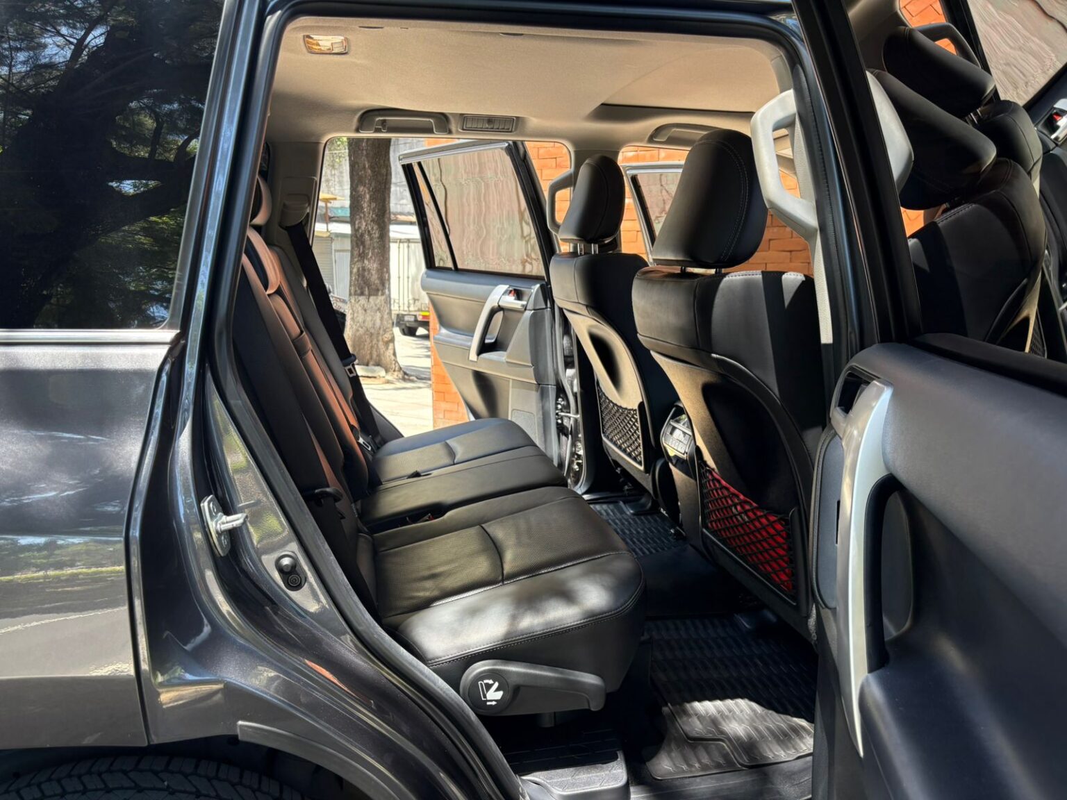 Toyota-Land-Cruiser-Prado-2023-181KFJ (11)